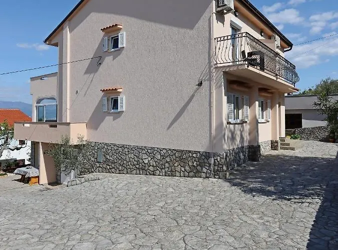 Double 5299b Vrbnik (Primorje-Gorski Kotar)